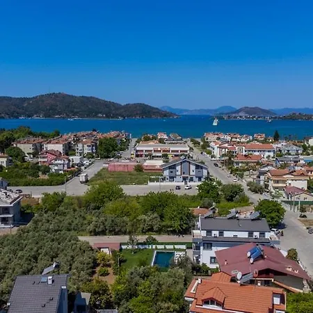 Havuzlu Sitede Luks Tatil Evi - Zeybek Apart 2