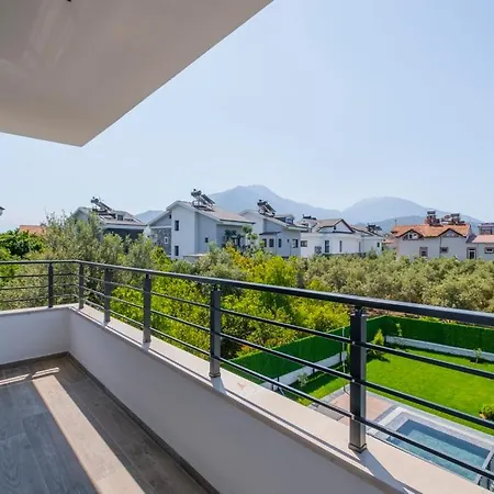 Havuzlu Sitede Luks Tatil Evi - Zeybek Apart 2 Apartment Fethiye