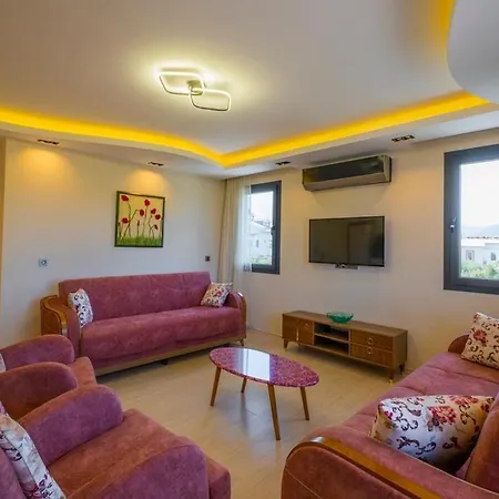 Havuzlu Sitede Luks Tatil Evi - Zeybek Apart 2 Apartment